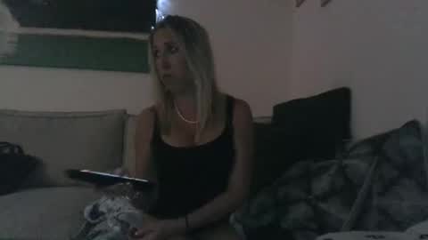 Snapshot of beach_bunny69 chatting on 01.06.25 Emma online show from 01.06.25