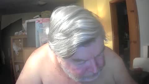 Snapshot of bear8620 chatting on 04.27.26 bear online show from 04.27.26
