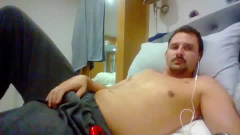 Snapshot of bearboudior chatting on 04.09.26 bearboudior online show from 04.09.26