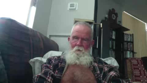 Snapshot of beardbushy chatting on 07.03.26 beardbushy online show from 07.03.26