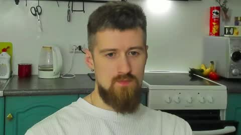 Snapshot of bearded_legend chatting on 06.06.26 Zeus online show from 06.06.26
