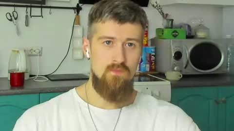 Snapshot of bearded_legend chatting on 06.29.26 Zeus online show from 06.29.26