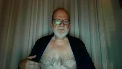 Snapshot of beardman916444 chatting on 11.08.25 Beardman online show from 11.08.25