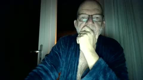 Snapshot of beardman916444 chatting on 11.30.25 Beardman online show from 11.30.25