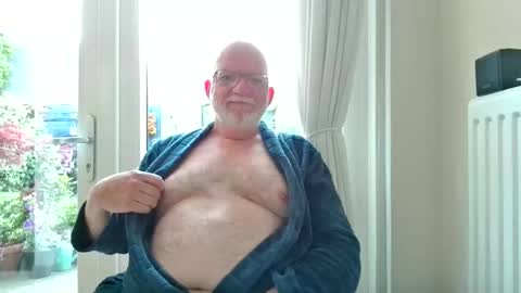 Snapshot of beardman916444 chatting on 05.10.26 Beardman online show from 05.10.26