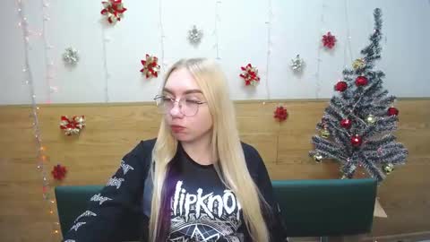 BeatriceFlyy online show from 01.19.25