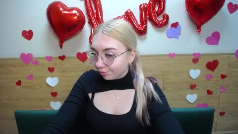 BeatriceFlyy online show from 03.09.25