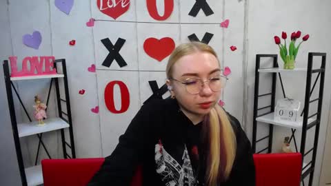 BeatriceFlyy online show from 03.10.25