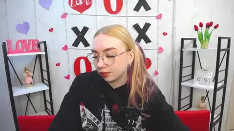 BeatriceFlyy online show from 03.10.25