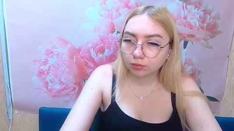 BeatriceFlyy online show from 09.09.25