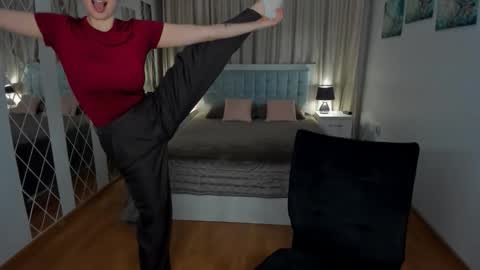 Snapshot of beatricewild chatting on 03.03.26 BeatriceWild online show from 03.03.26