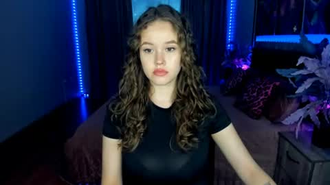 Snapshot of beatricewild chatting on 06.16.26 BeatriceWild online show from 06.16.26