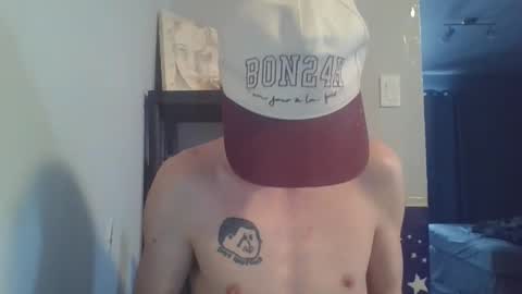 Snapshot of beaulieu2027 chatting on 12.22.25 beaulieu2027 online show from 12.22.25