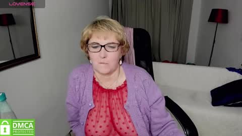 Snapshot of beautiful_lina7 chatting on 12.21.24 your Lana online show from 12.21.24