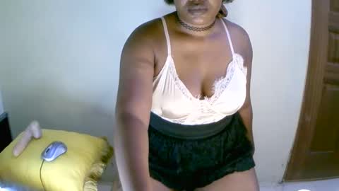 beautifulpeach2 online show from 01.23.25