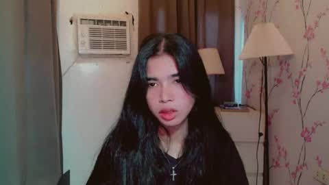 TRIXIE online show from 03.11.26