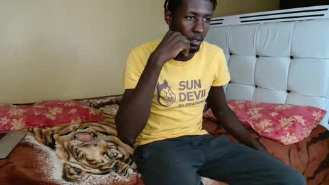 Beauty And The Beast online show from 11.25.25