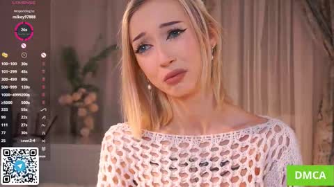 Snapshot of beauty_fuel chatting on 11.03.25 Polly online show from 11.03.25