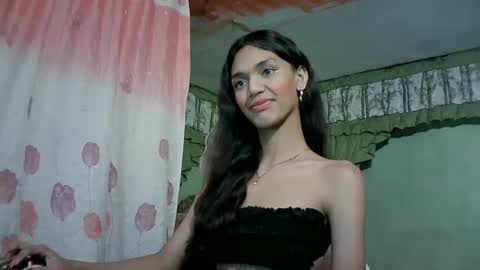 Snapshot of beautyhotasia123 chatting on 01.01.25 beautyhotasia123 online show from 01.01.25