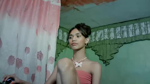 Snapshot of beautyhotasia123 chatting on 01.09.25 beautyhotasia123 online show from 01.09.25