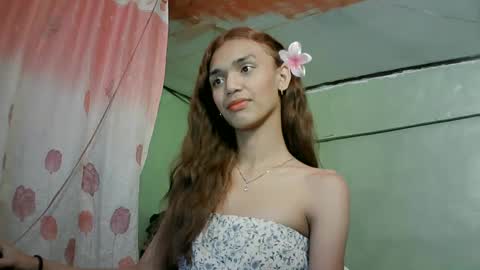 Snapshot of beautyhotasia123 chatting on 01.28.25 beautyhotasia123 online show from 01.28.25