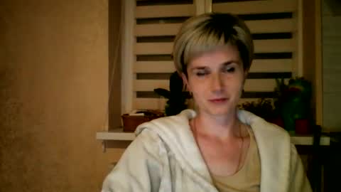 Snapshot of beautyksenia chatting on 05.13.26 BeautyKsenia online show from 05.13.26