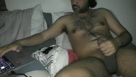 Snapshot of beaverpounder chatting on 03.12.25 Beaverpounder free online show from 03.12.25