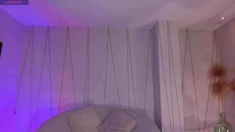Snapshot of beccabaxter chatting on 04.29.26 Am Becca online show from 04.29.26