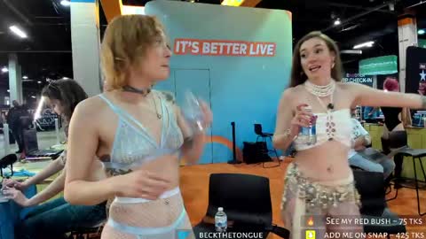 Snapshot of beckthetongue chatting on 04.12.26 Beck the tongue online show from 04.12.26