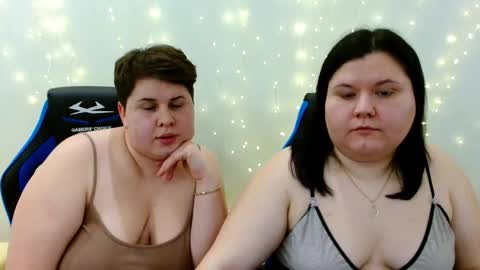 BeckyAndEllen online show from 12.13.25