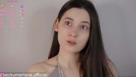 BeckyMartens come join me on    while im offline here  online show from 04.19.26