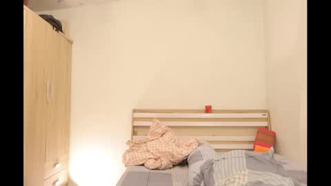 bee_thai online show from 03.06.25