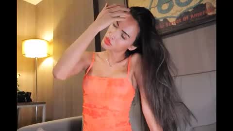 bee_thai online show from 03.11.26