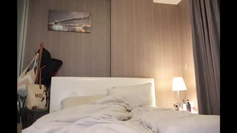 bee_thai online show from 04.16.26