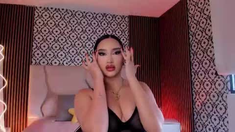 Snapshot of beella_tay1 chatting on 06.16.26 BELLA online show from 06.16.26