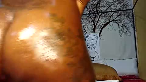 Snapshot of beencee2 chatting on 12.22.24 beencee2 online show from 12.22.24