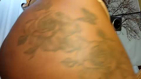 Snapshot of beencee2 chatting on 12.26.24 beencee2 online show from 12.26.24