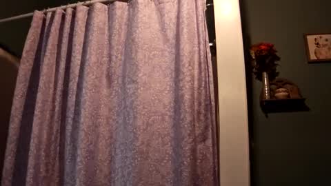 Snapshot of bekindbebrave chatting on 03.12.25 bekindbebrave online show from 03.12.25