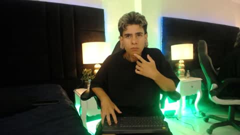 Snapshot of bel_sebu chatting on 04.08.26 bel_sebu online show from 04.08.26