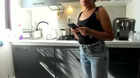 kevin and Bella online show from 06.09.26