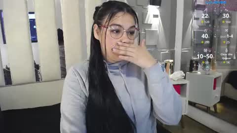 Snapshot of belen_green chatting on 07.15.26 Belen online show from 07.15.26