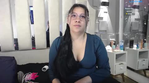 Snapshot of belen_green chatting on 07.17.26 Belen online show from 07.17.26