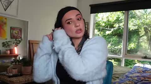 Snapshot of belen_osqura chatting on 07.09.26 Alt Aussie online show from 07.09.26