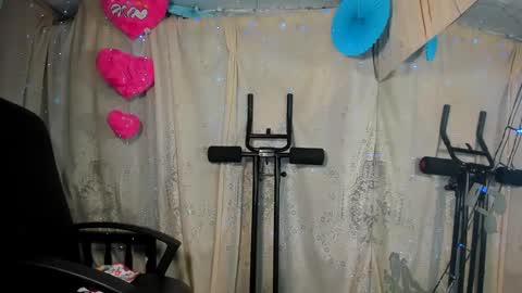 modelo independiente online show from 03.09.25