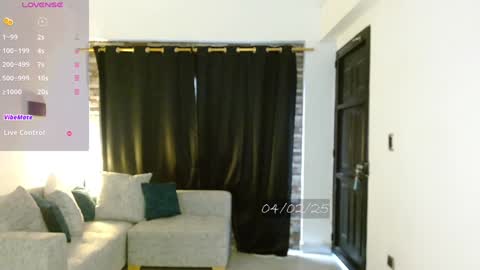   online show from 02.04.25