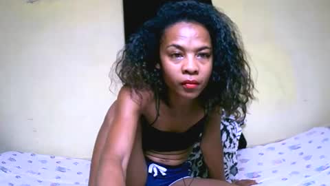 Snapshot of bella193999 chatting on 02.01.25 bella193999 online show from 02.01.25