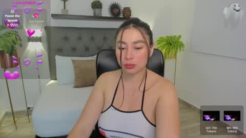 Snapshot of bella_99x chatting on 02.27.26 Bel 3 online show from 02.27.26