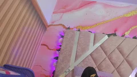 Melanie  online show from 02.05.26