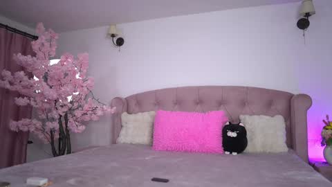 Emma  Bella online show from 02.03.26