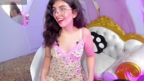 B  E  L  L  A  online show from 07.24.26